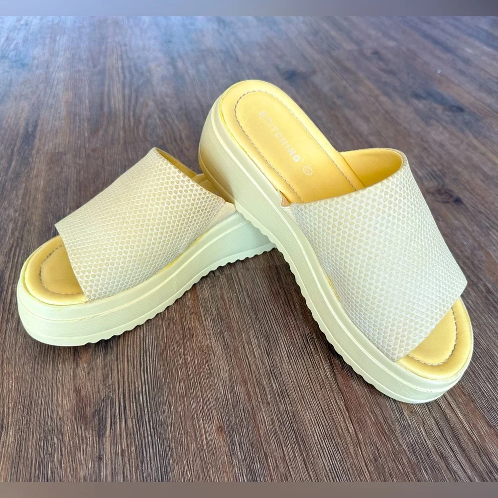 stitching Yellow platform leather sandals slides shoes sz 38 US 7-8 EUC